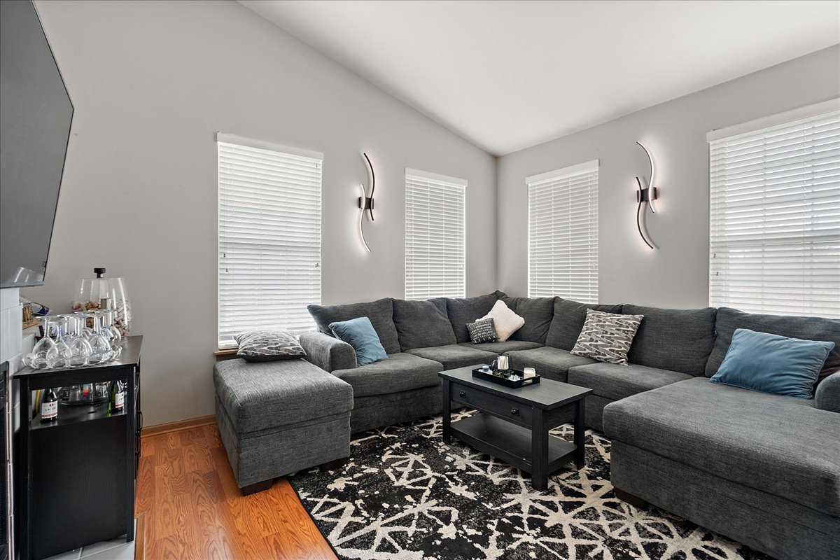 2941 Woodside Drive #0, Joliet, IL 60431