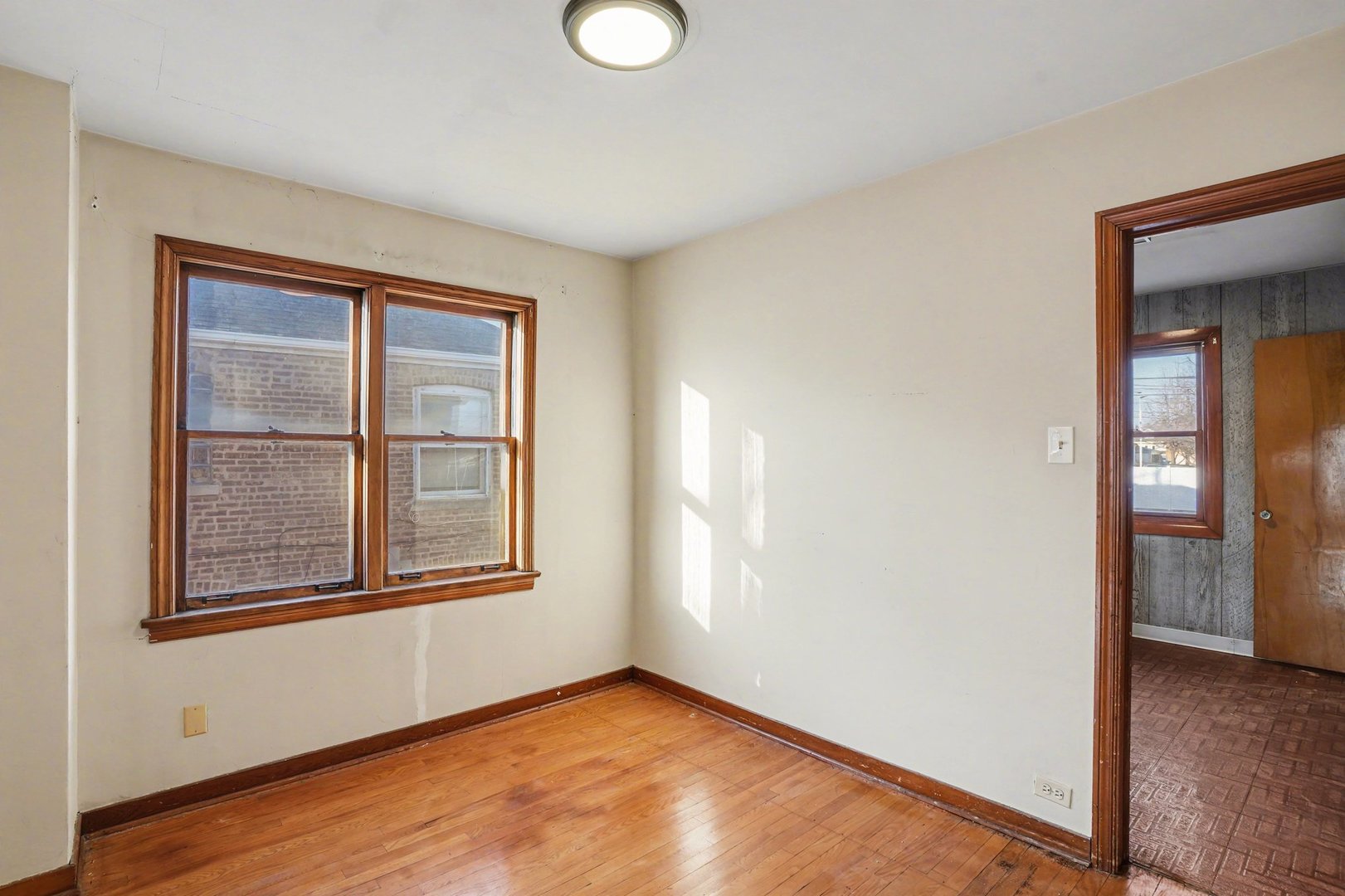 5352 S Neva Avenue, Chicago, IL 60638