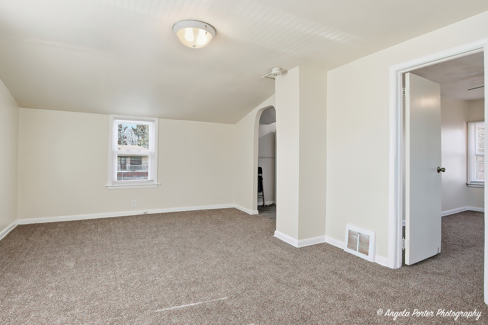 10219 W Illinois Avenue #2, Beach Park, IL 60099