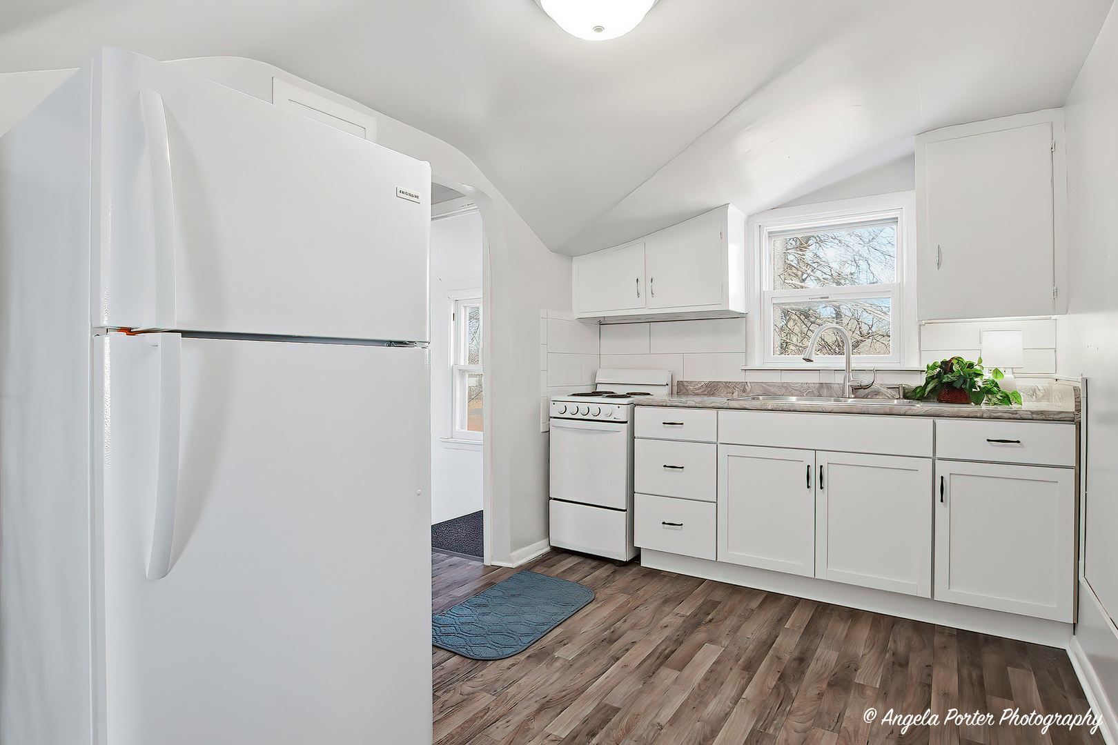 10219 W Illinois Avenue #2, Beach Park, IL 60099