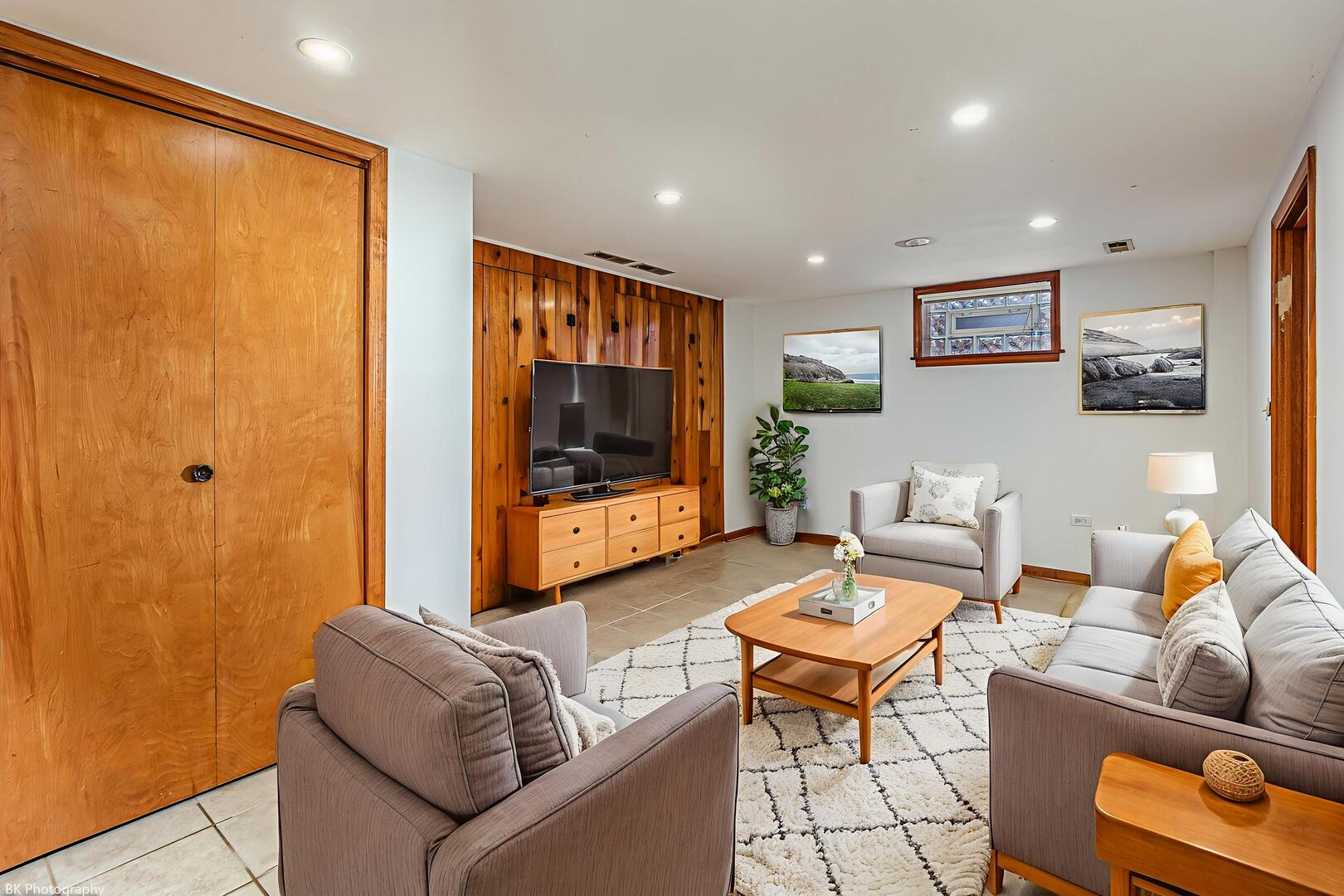 11458 S Washtenaw Avenue, Chicago, IL 60655