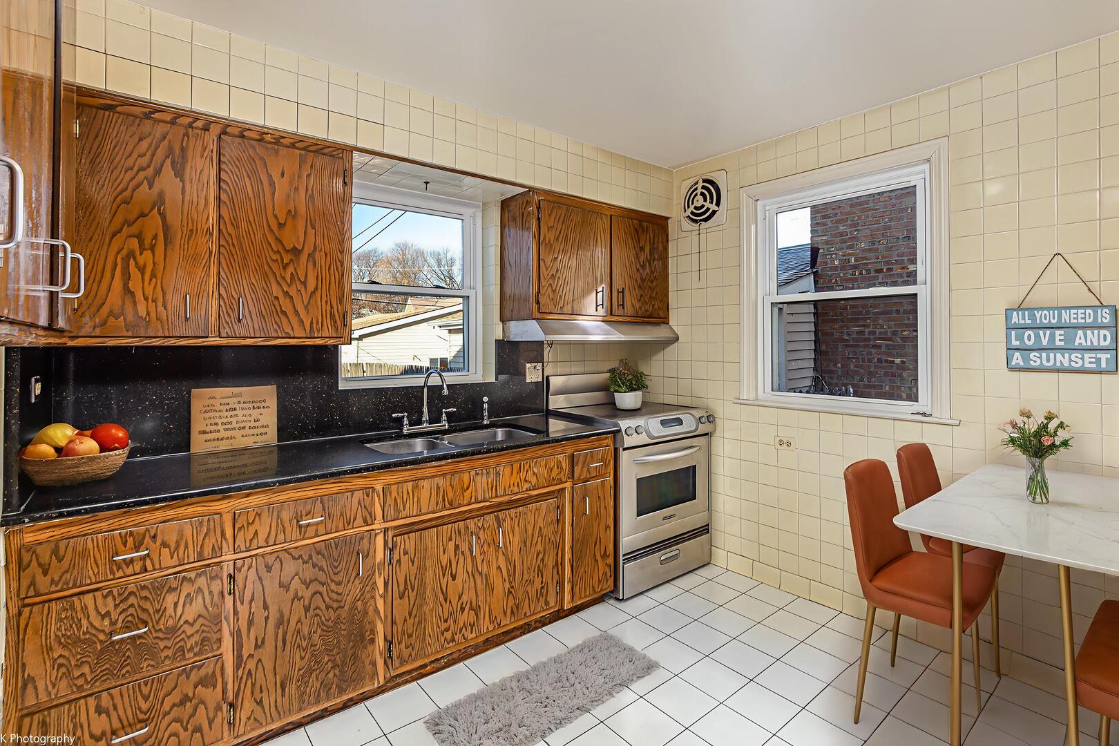 11458 S Washtenaw Avenue, Chicago, IL 60655