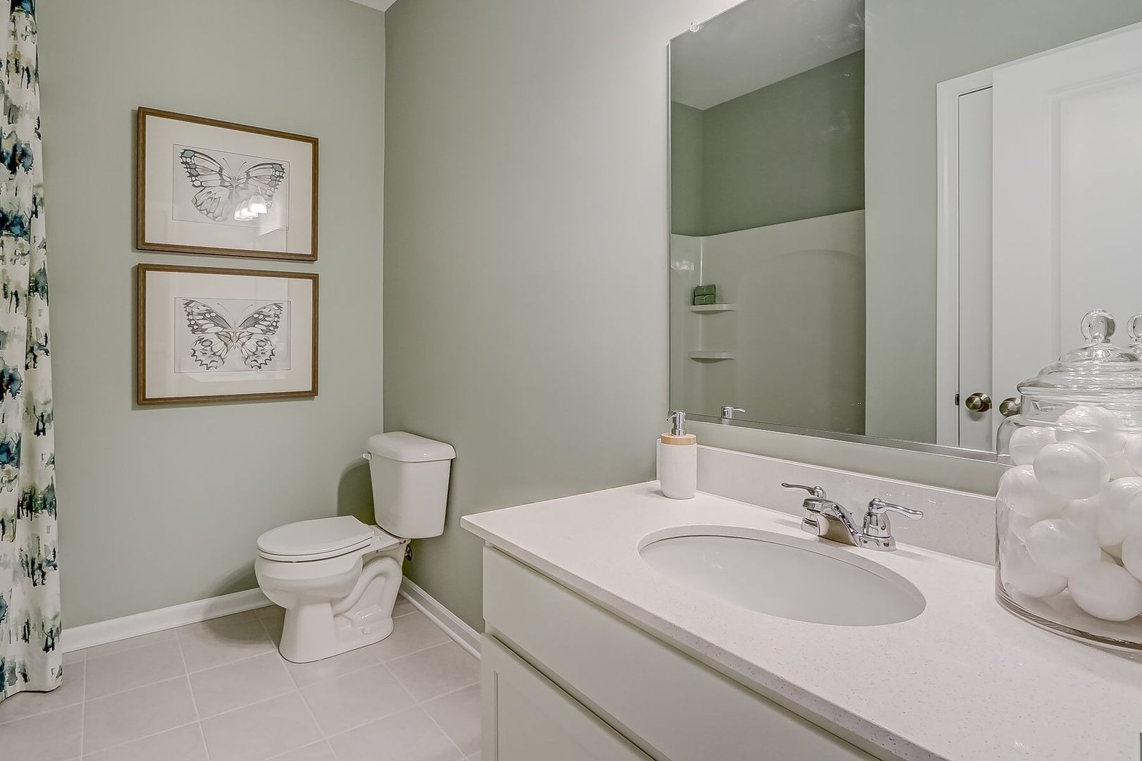 1638 Patterson Avenue, North Aurora, IL 60542