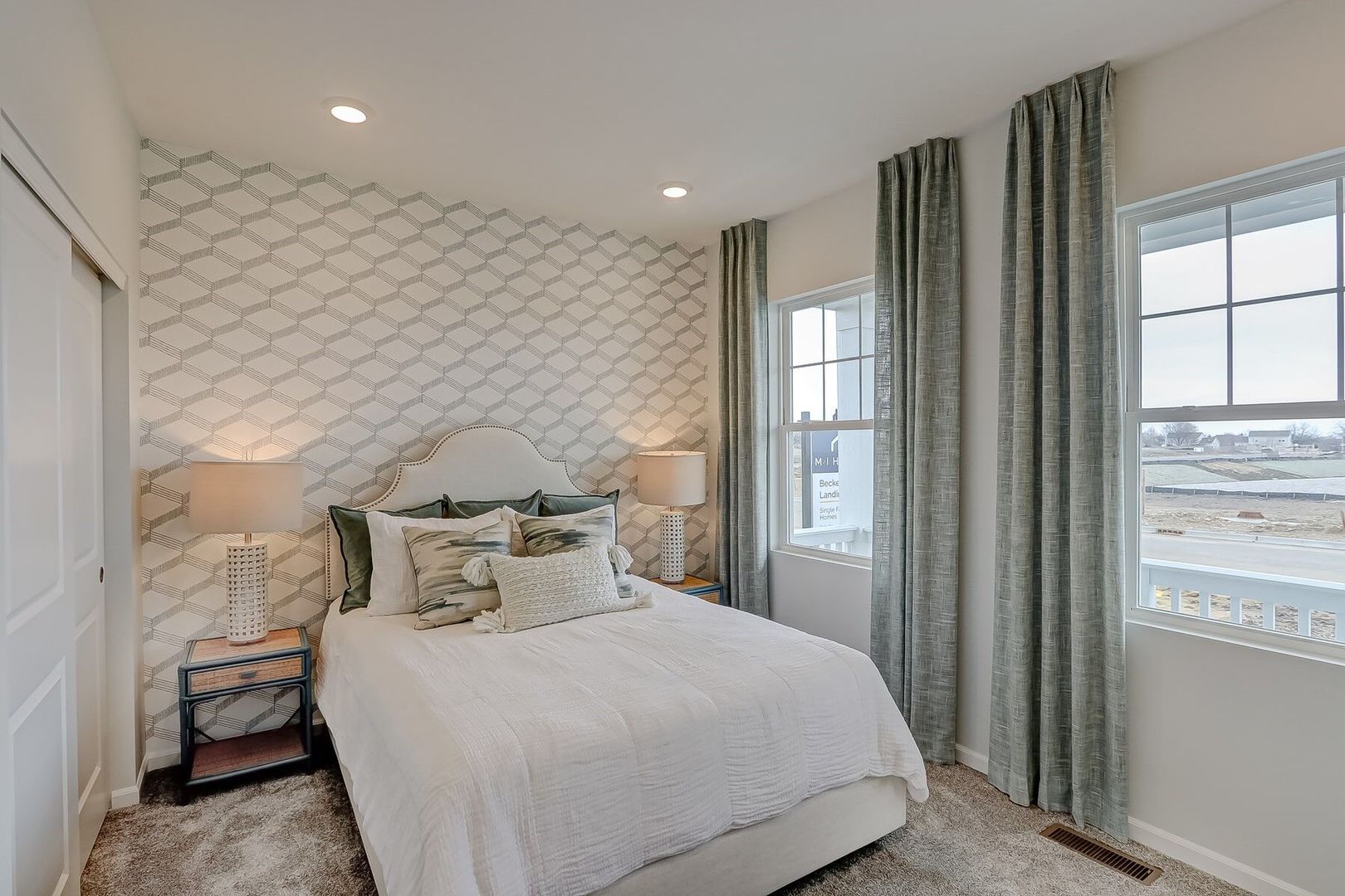 1638 Patterson Avenue, North Aurora, IL 60542