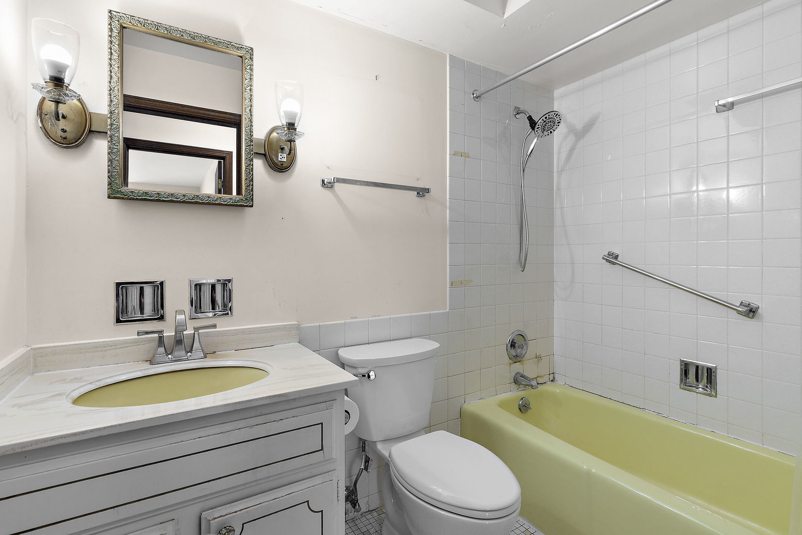 2500 Archbury Lane #1A, Park Ridge, IL 60068