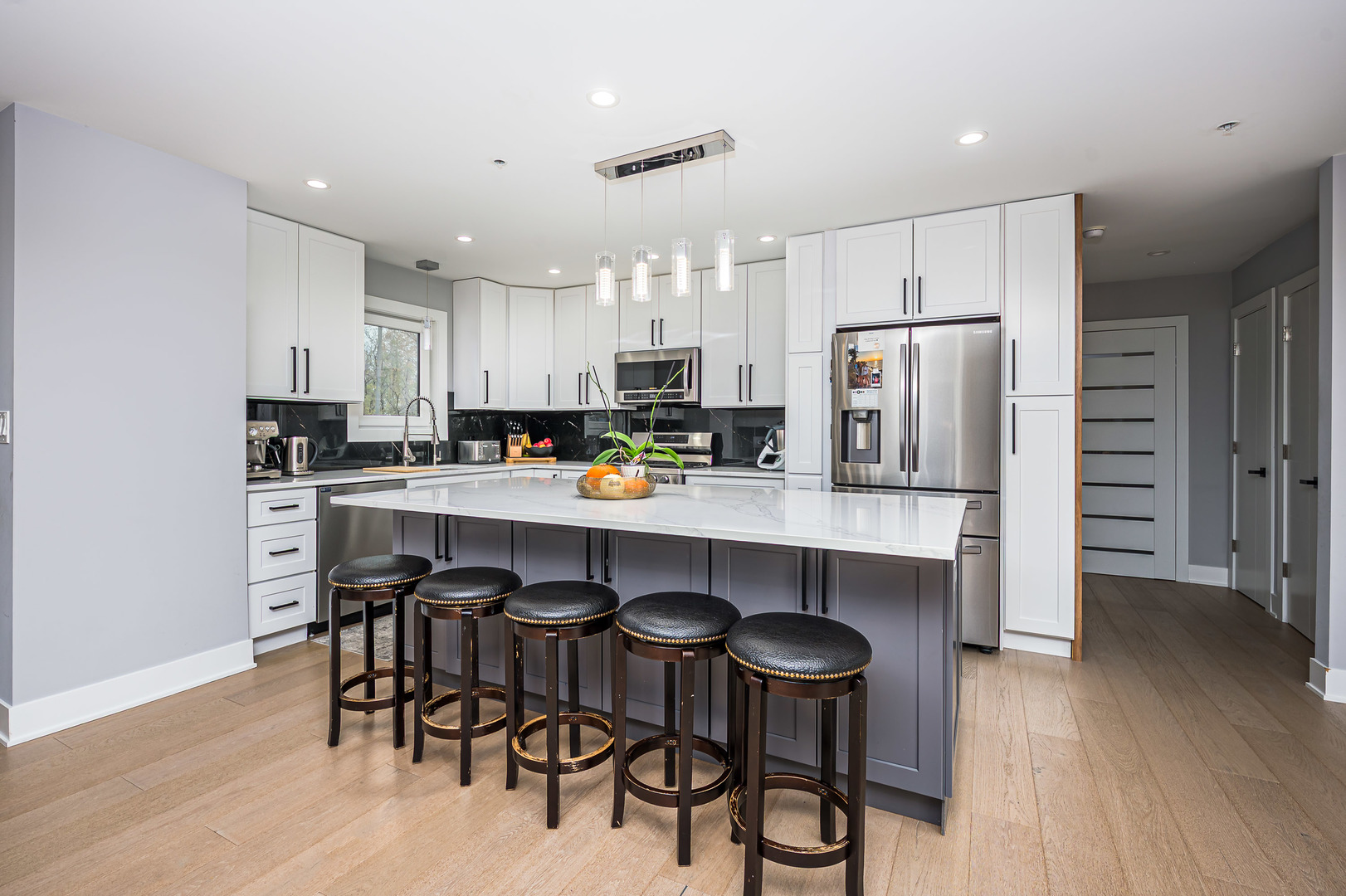 101 N Schoenbeck Road, Prospect Heights, IL 60070