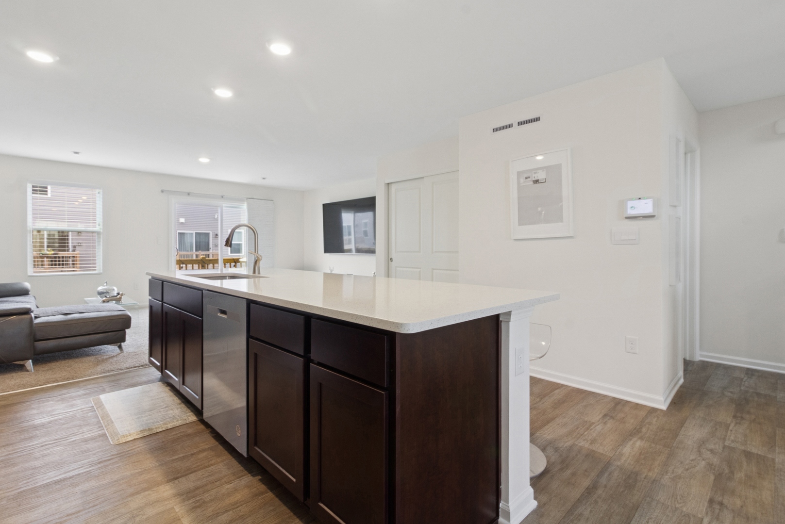 862 Briar Glen Court, Hampshire, IL 60140