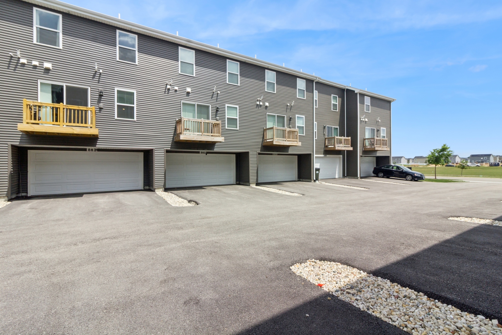 862 Briar Glen Court, Hampshire, IL 60140