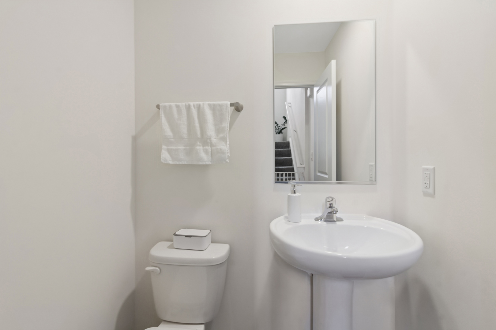 862 Briar Glen Court, Hampshire, IL 60140