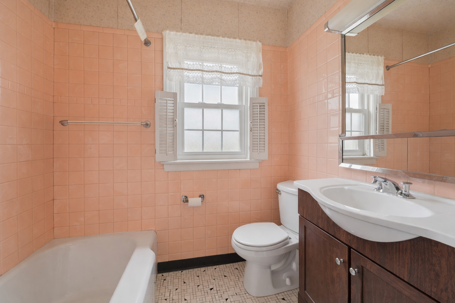 7758 W Hortense Avenue, Chicago, IL 60631