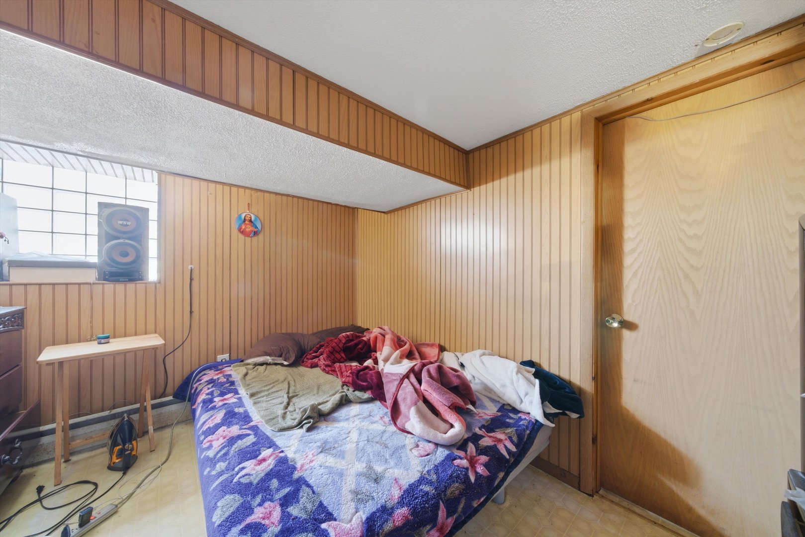 5527 W Potomac Avenue, Chicago, IL 60651