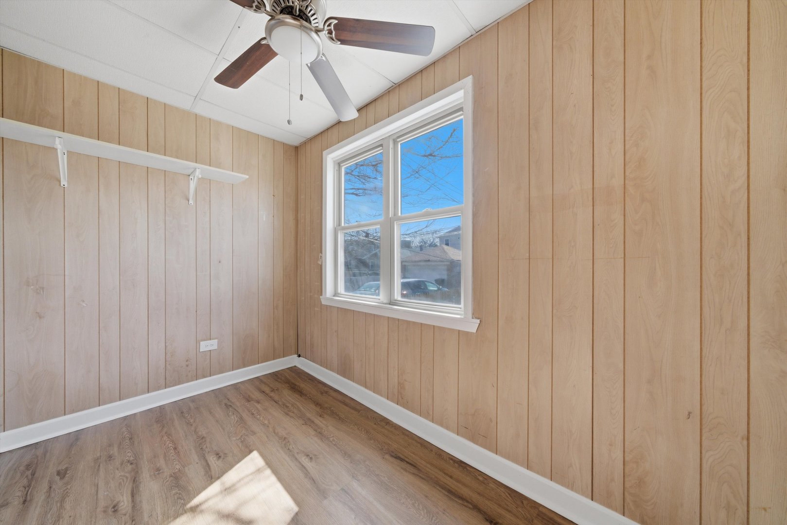 5527 W Potomac Avenue, Chicago, IL 60651