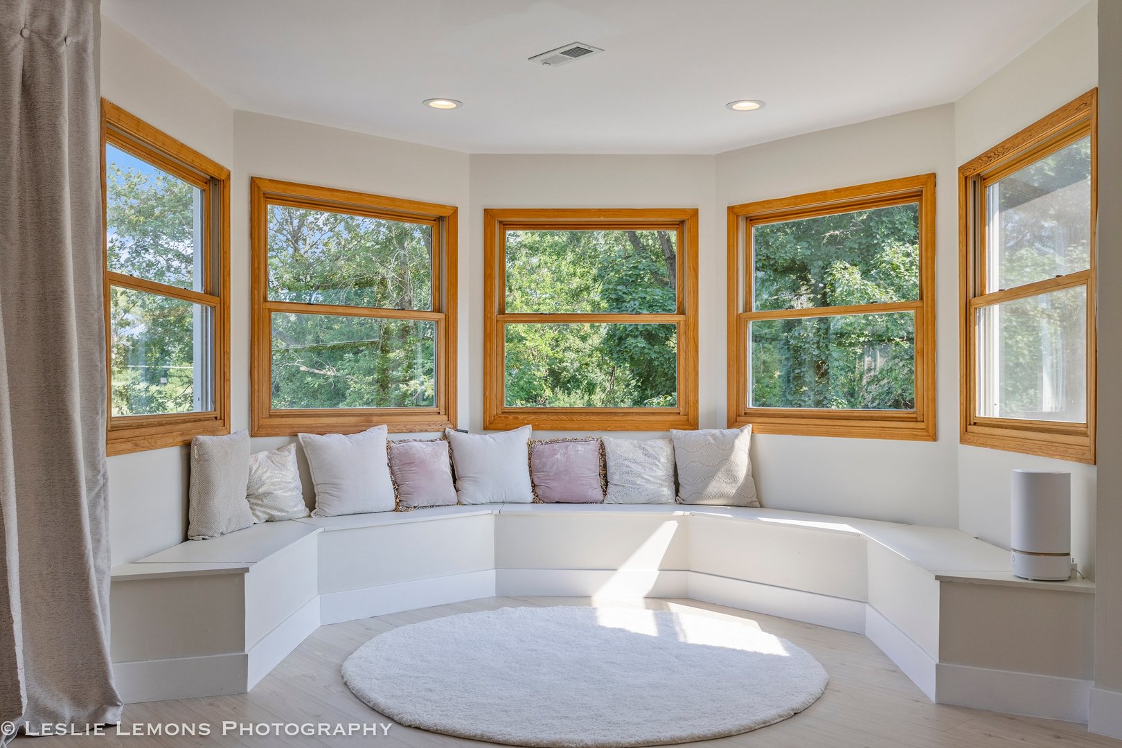 8S452 Bell Drive, Naperville, IL 60565