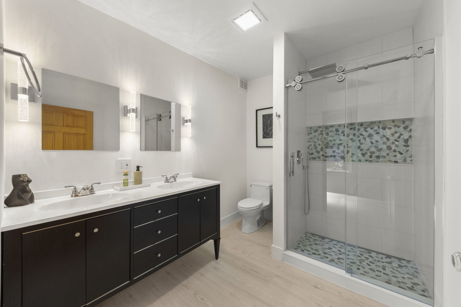 8S452 Bell Drive, Naperville, IL 60565