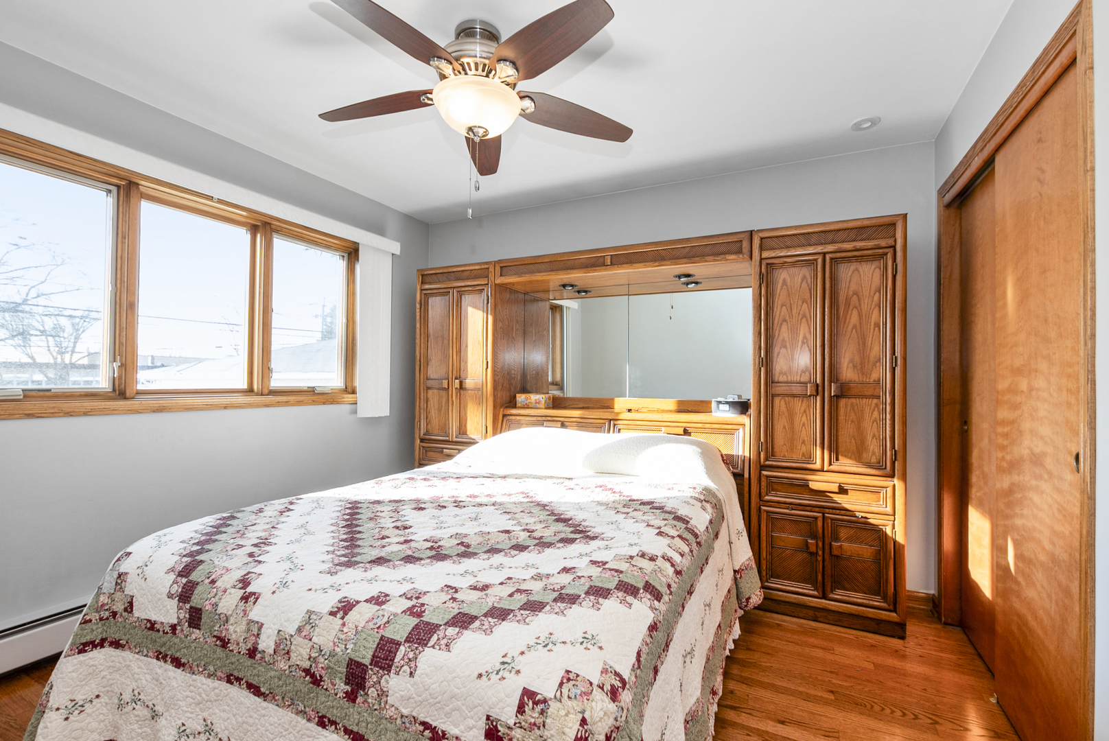 10124 Maple Avenue, Oak Lawn, IL 60453