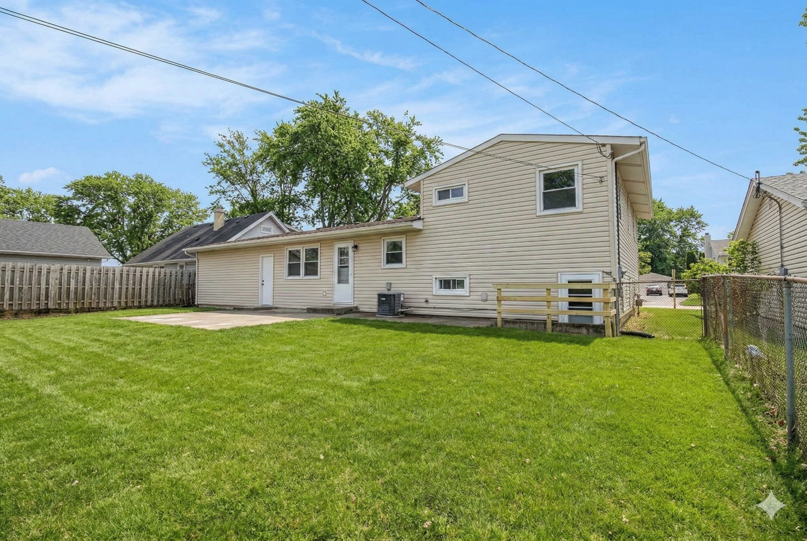 334 Stillwell Drive, Buffalo Grove, IL 60089