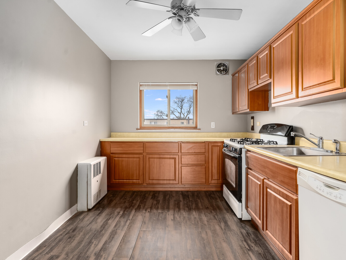 2622 Central Drive #2N, Flossmoor, IL 60422