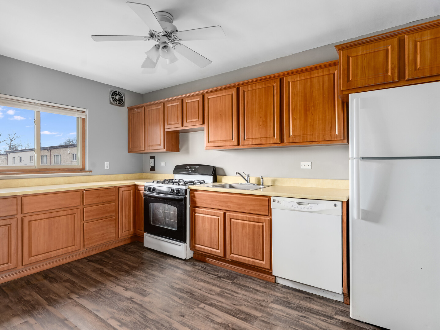 2622 Central Drive #2N, Flossmoor, IL 60422