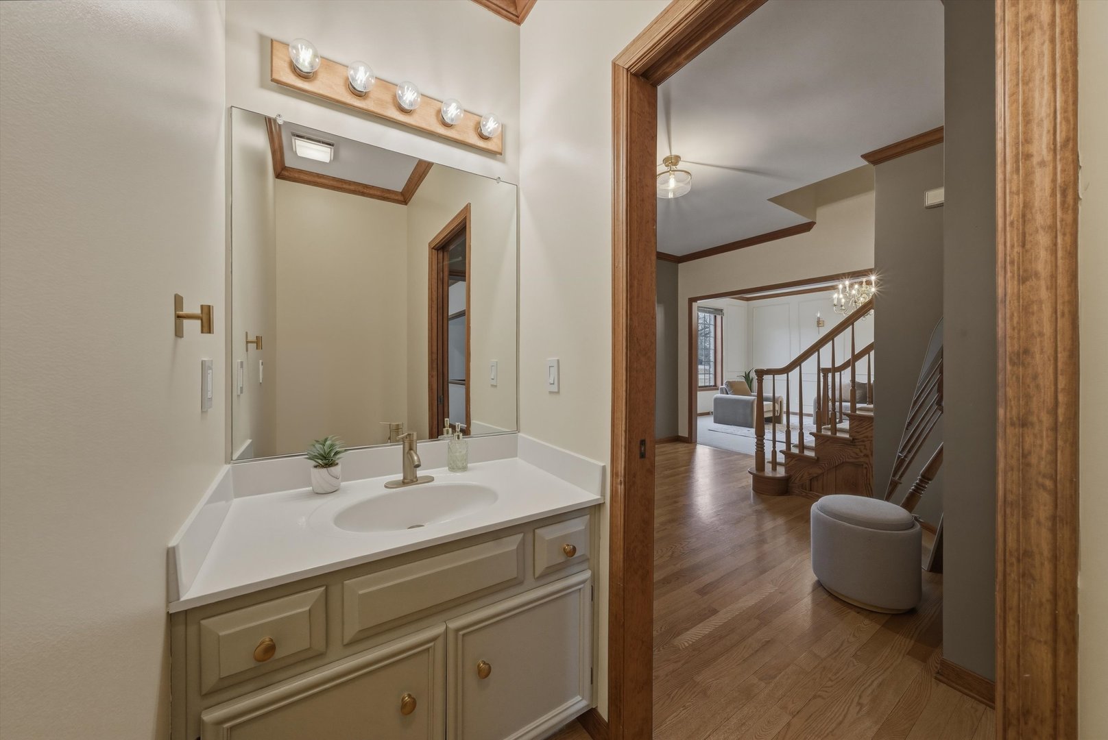 55 OAK CREEK Drive, Yorkville, IL 60560