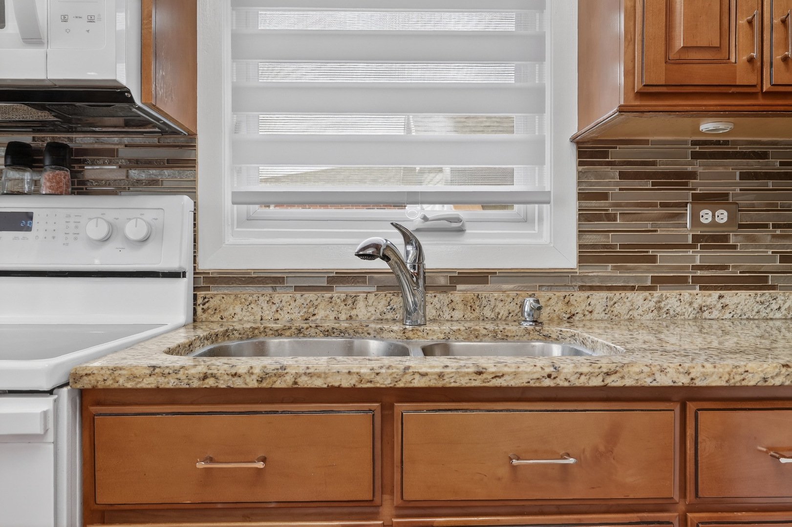 10532 S 80th Court, Palos Hills, IL 60465