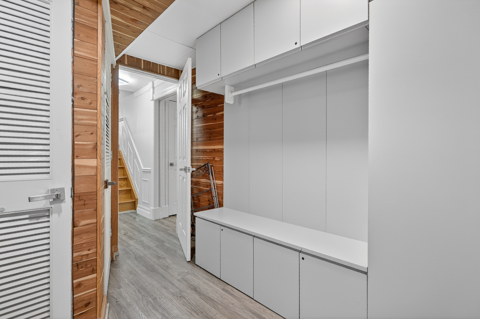 10532 S 80th Court, Palos Hills, IL 60465