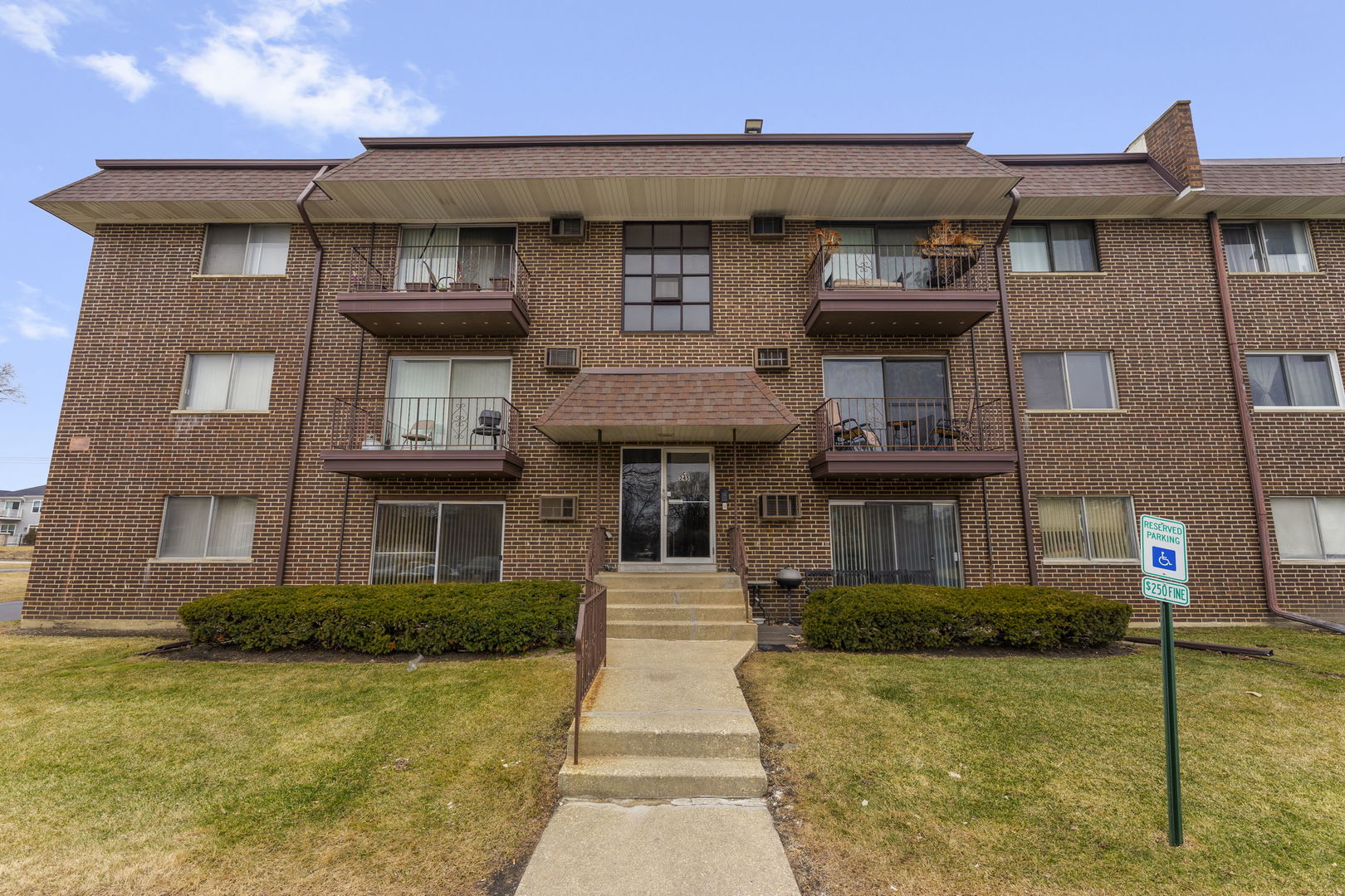 245 N Mill Road #9C, Addison, IL 60101