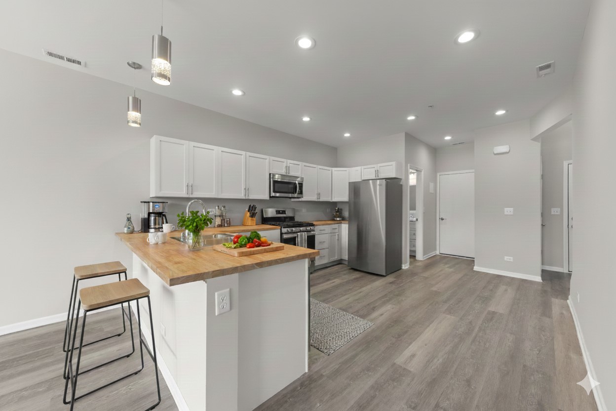 600 W Pleasant Lane #A3, Lombard, IL 60148