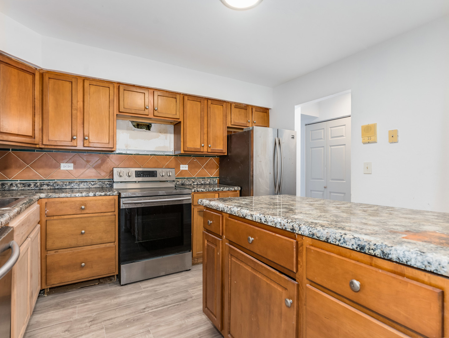 555 Monroe Road, Bolingbrook, IL 60440