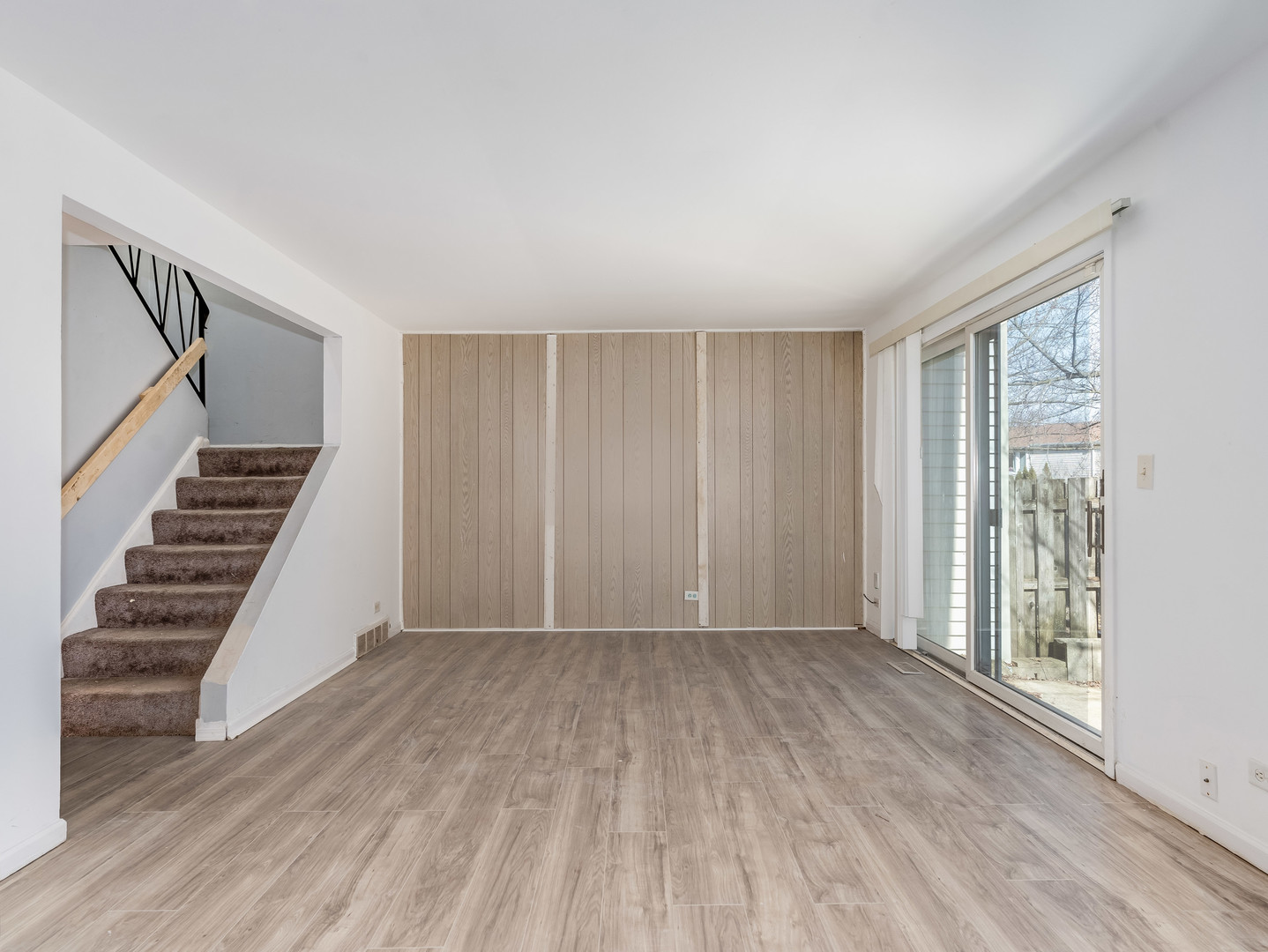 555 Monroe Road, Bolingbrook, IL 60440