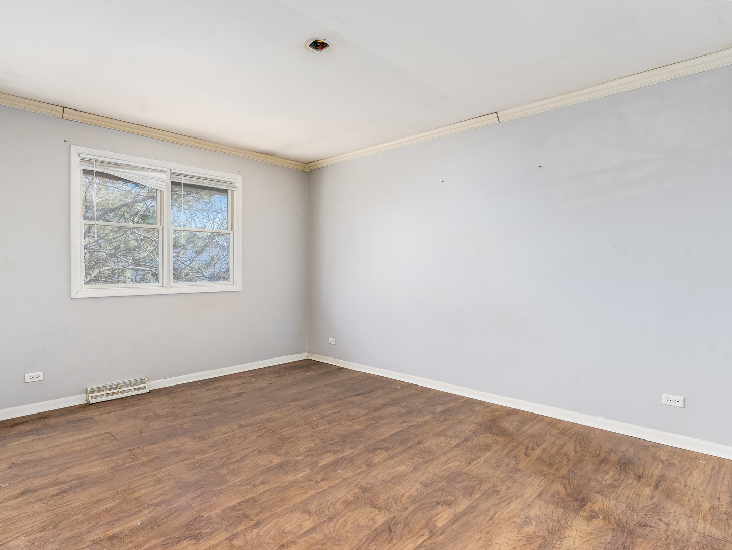 555 Monroe Road, Bolingbrook, IL 60440