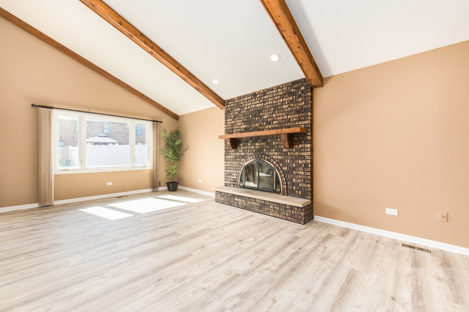 1019 Sable, Addison, IL 60101