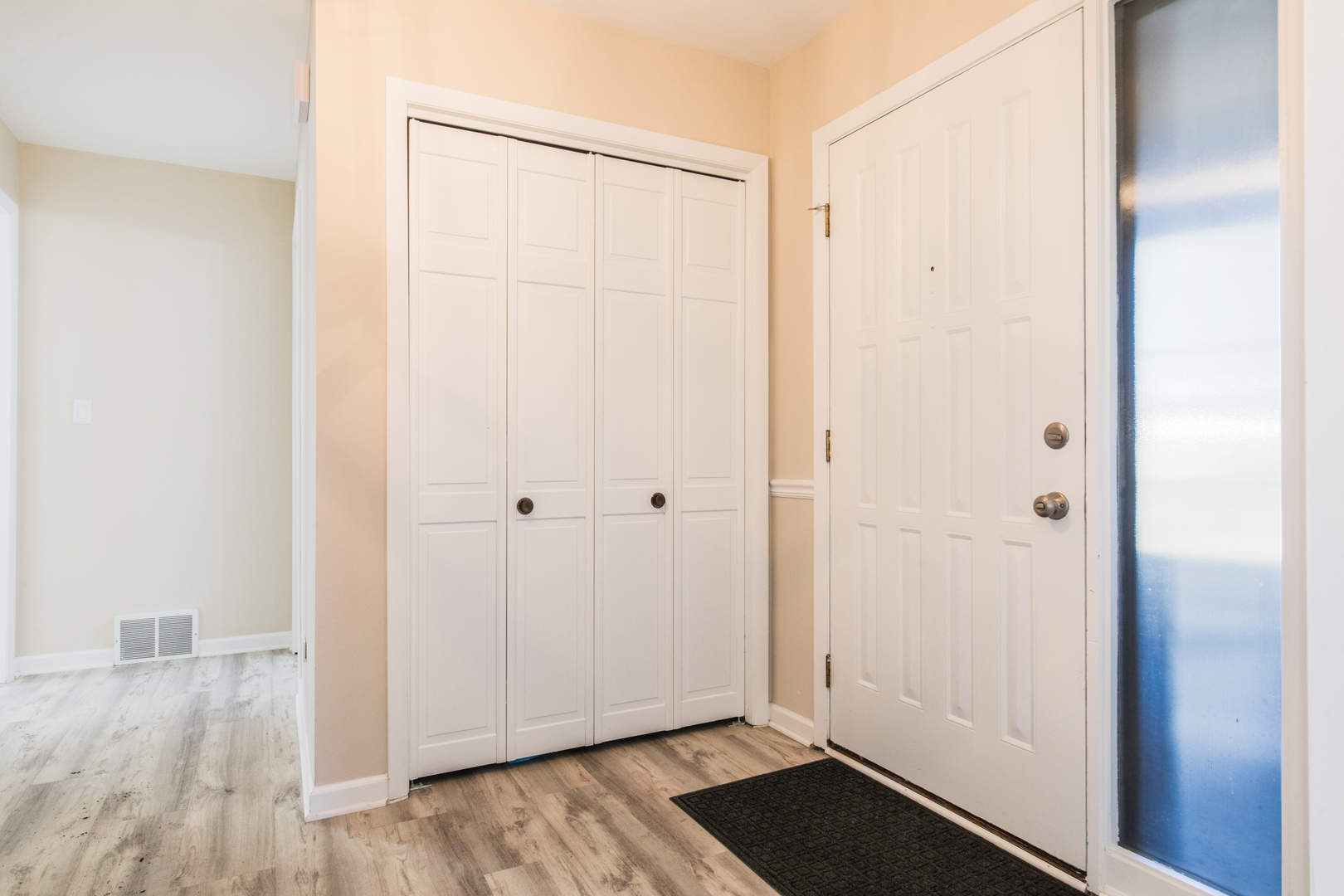 1019 Sable, Addison, IL 60101