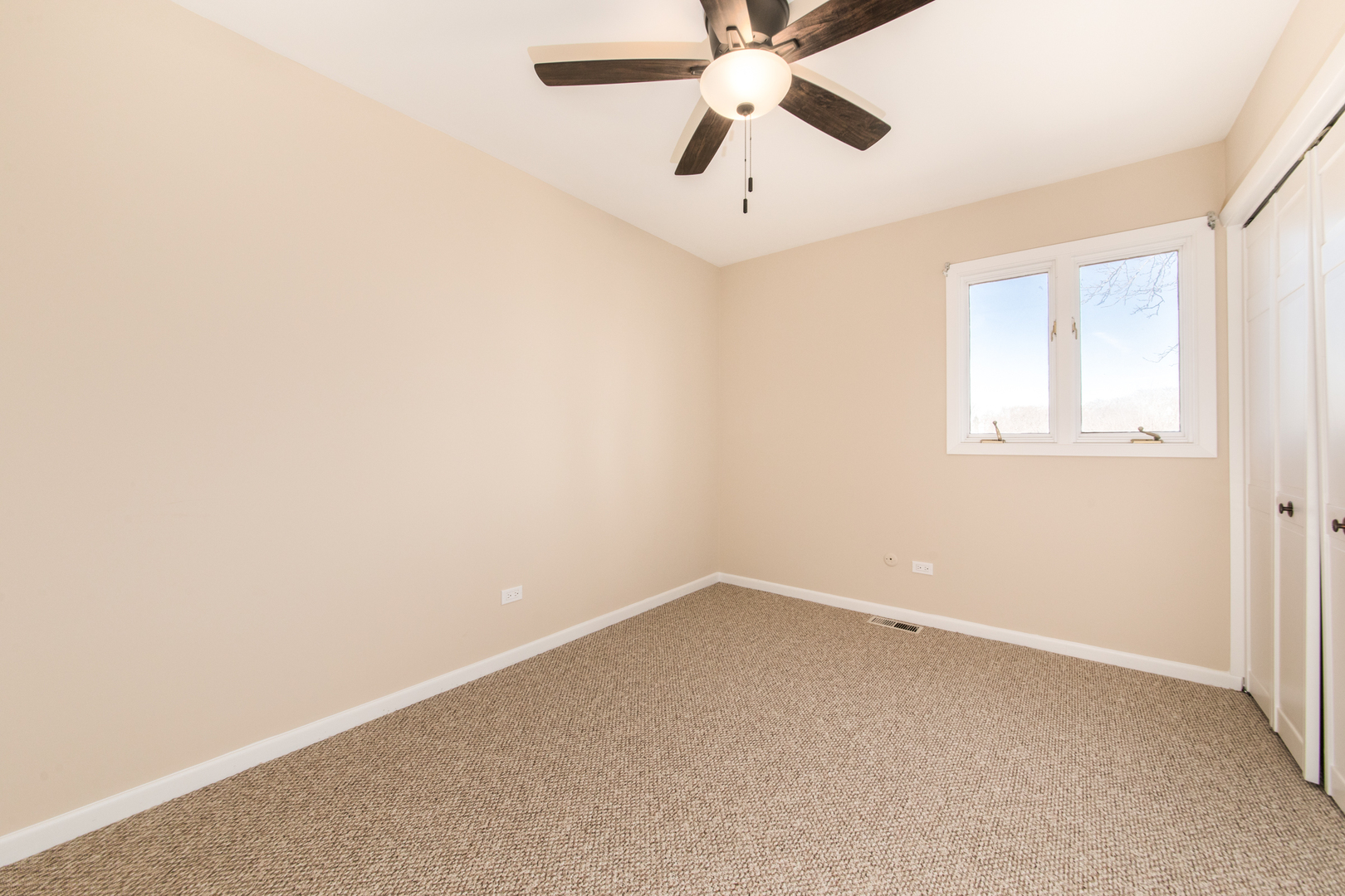 1019 Sable, Addison, IL 60101