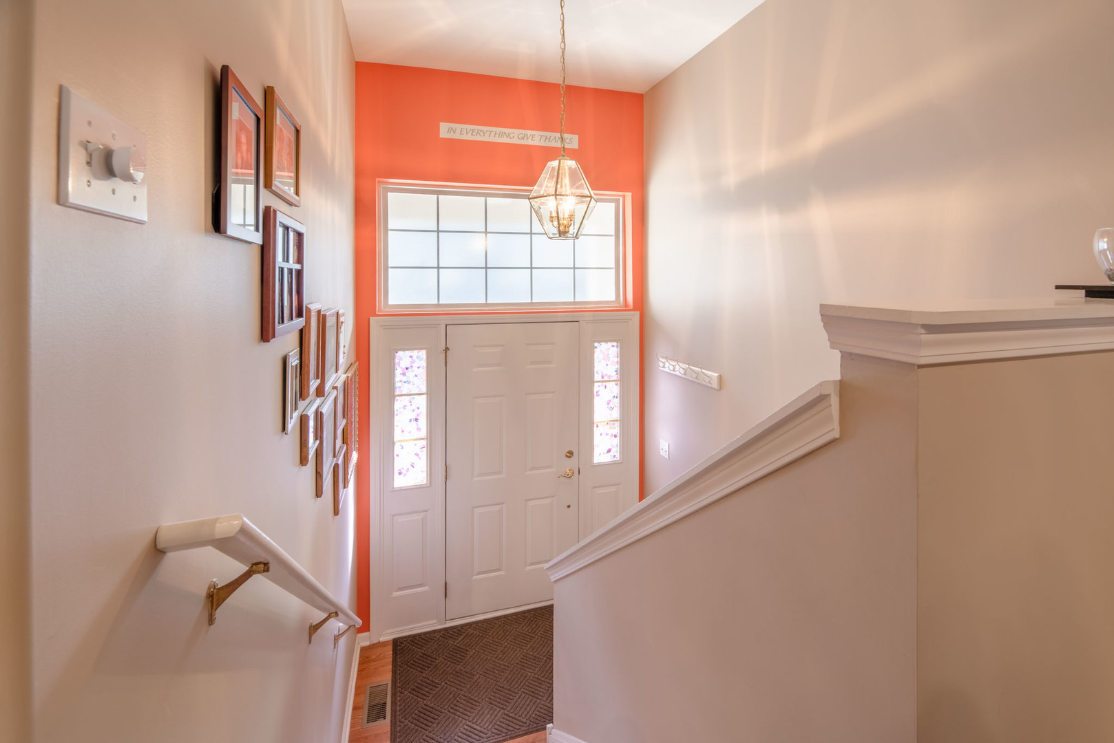 113 Meredith Lane #10-3, Streamwood, IL 60107