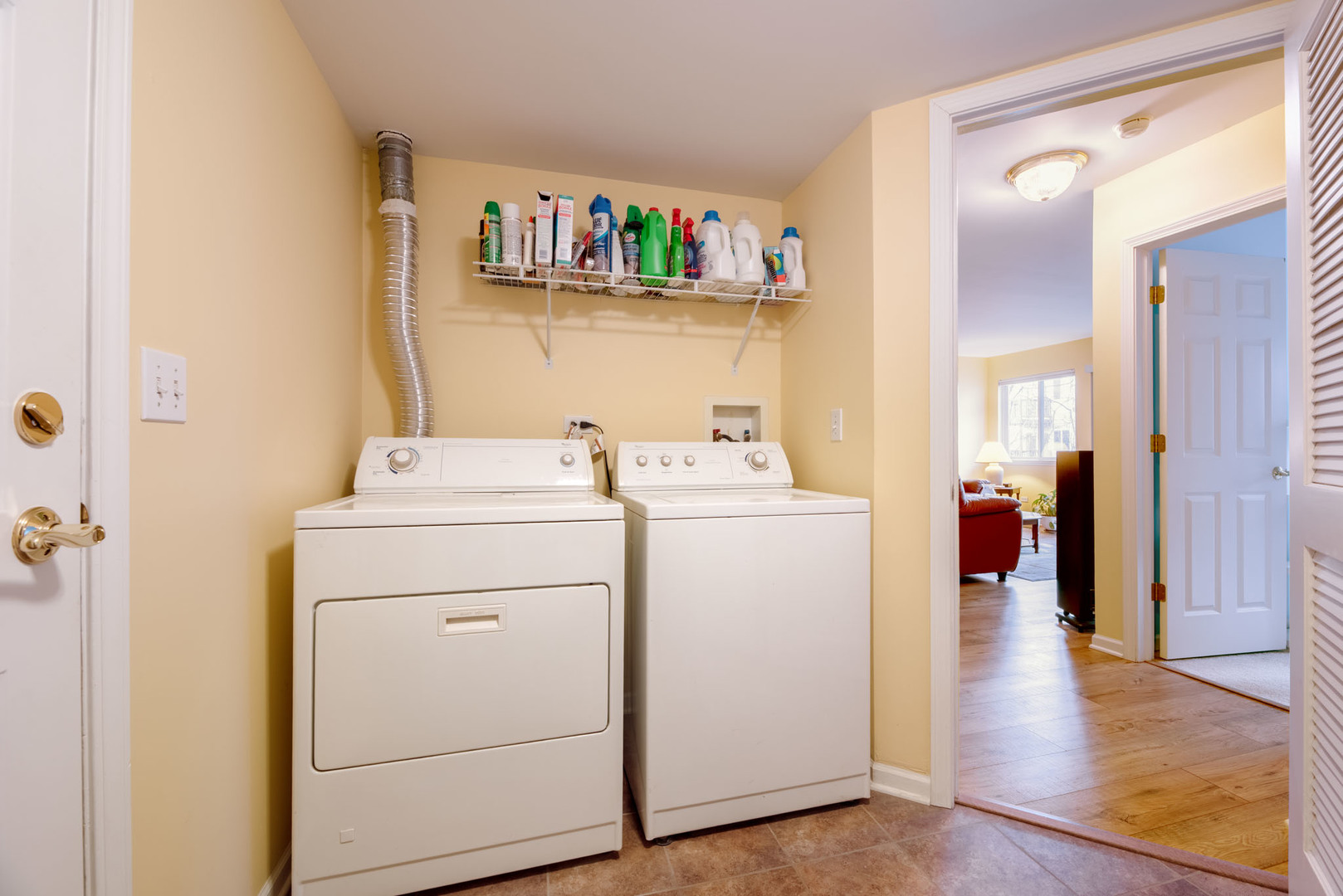 113 Meredith Lane #10-3, Streamwood, IL 60107