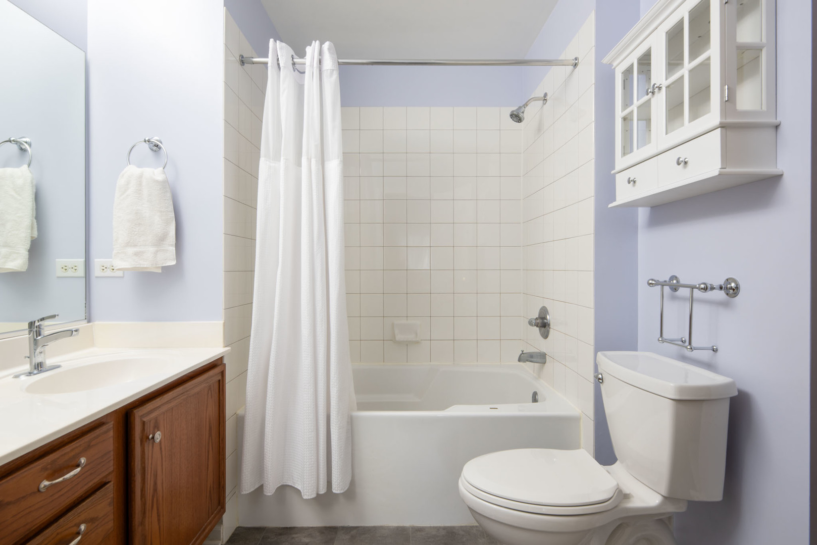 113 Meredith Lane #10-3, Streamwood, IL 60107