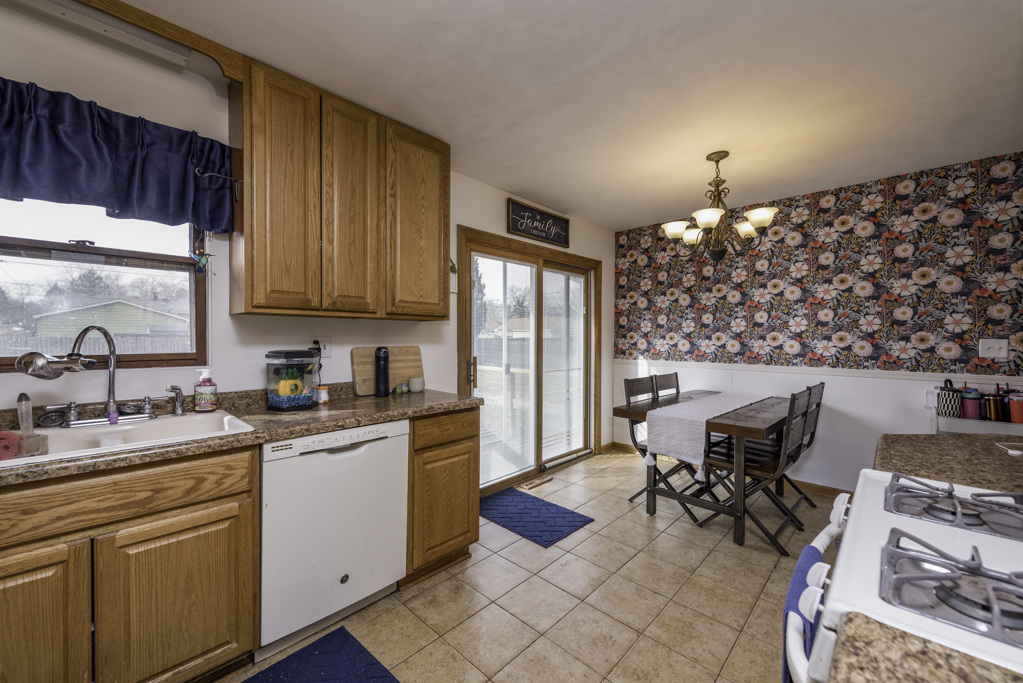 1430 Park Avenue, Winthrop Harbor, IL 60096