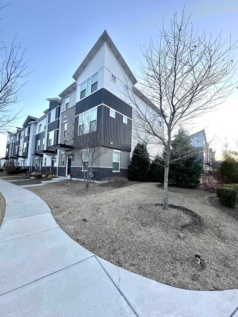 4158 Irving Road, Aurora, IL 60504