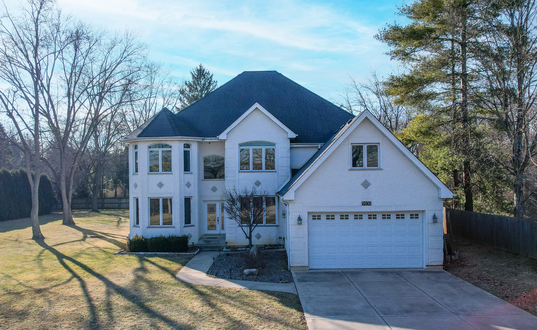 9030 Elm Avenue, Burr Ridge, IL 60527