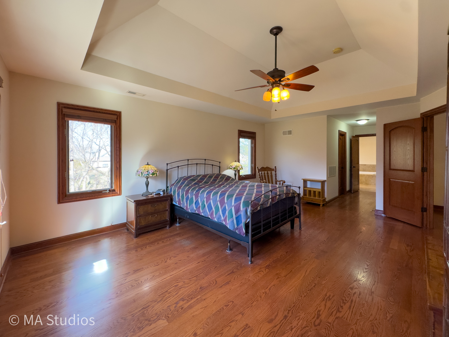 9030 Elm Avenue, Burr Ridge, IL 60527