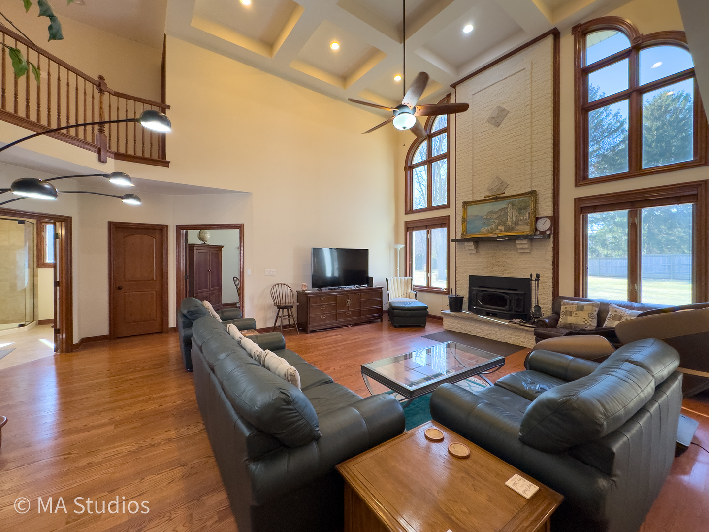 9030 Elm Avenue, Burr Ridge, IL 60527