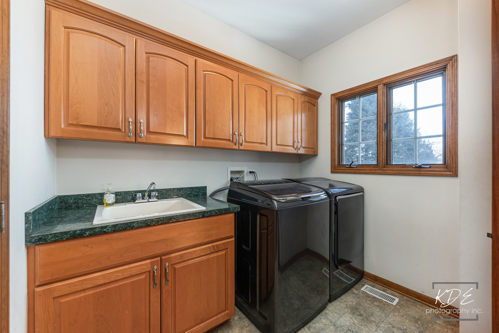 3307 Danlaur Court, Naperville, IL 60564