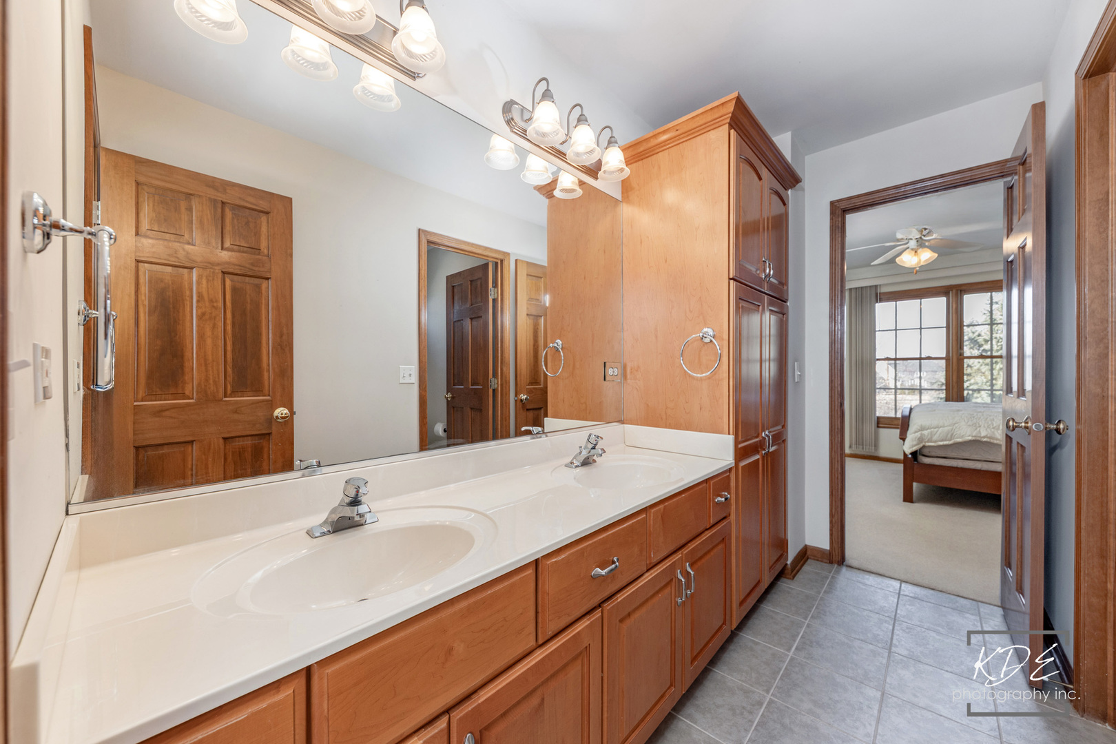 3307 Danlaur Court, Naperville, IL 60564