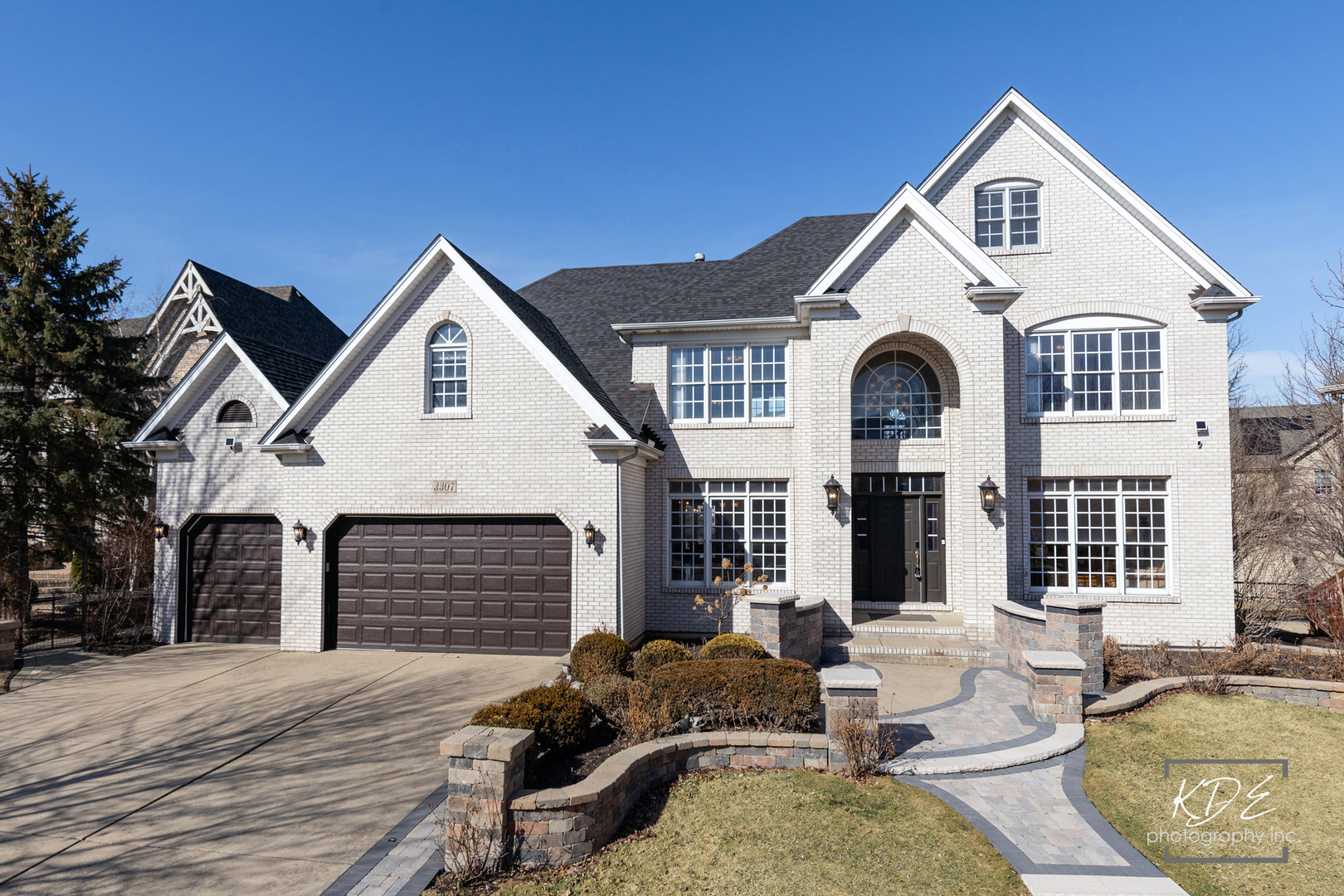 3307 Danlaur Court, Naperville, IL 60564