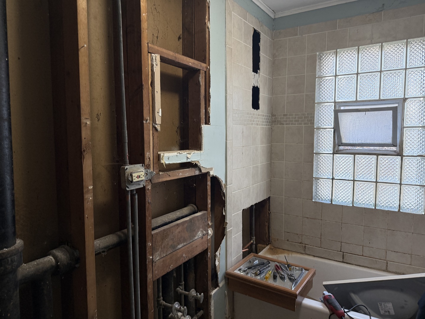 Des Plaines, IL 60016