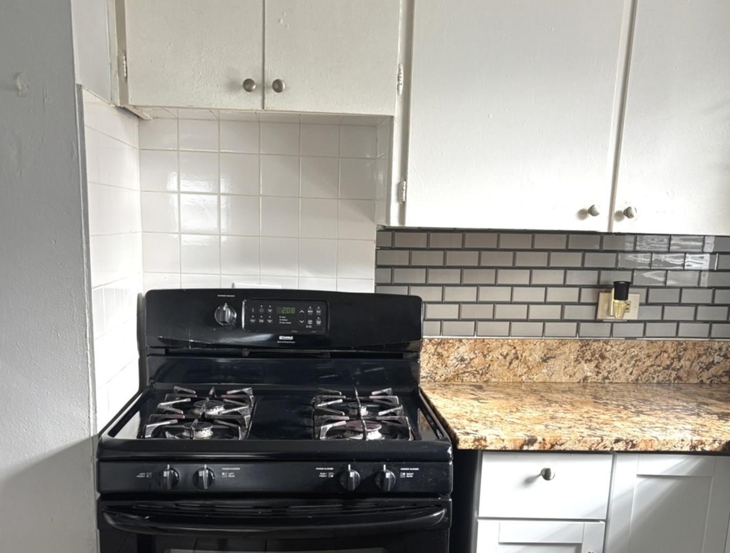 1247 Victoria Avenue, North Chicago, IL 60064