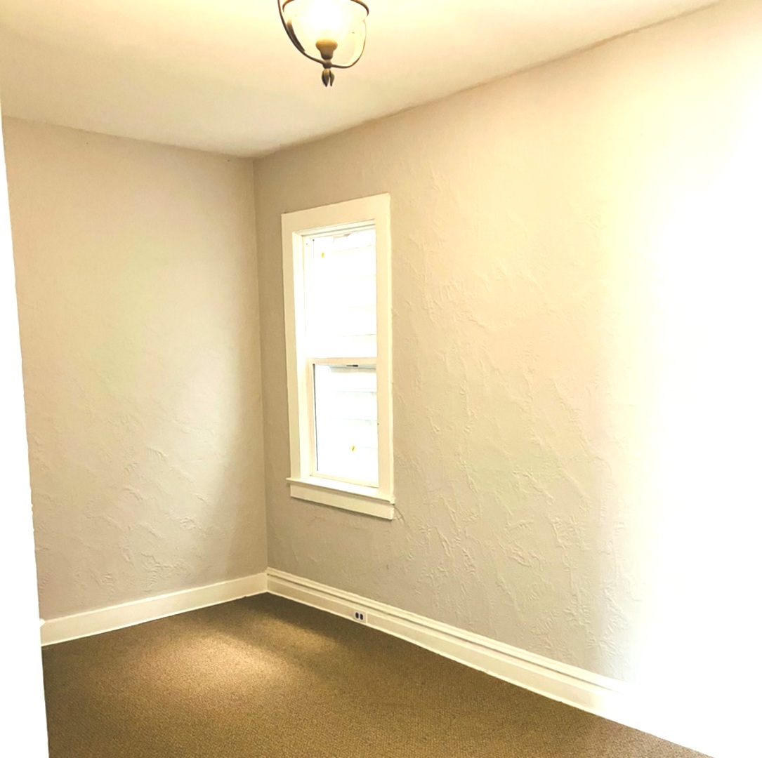 1247 Victoria Avenue, North Chicago, IL 60064