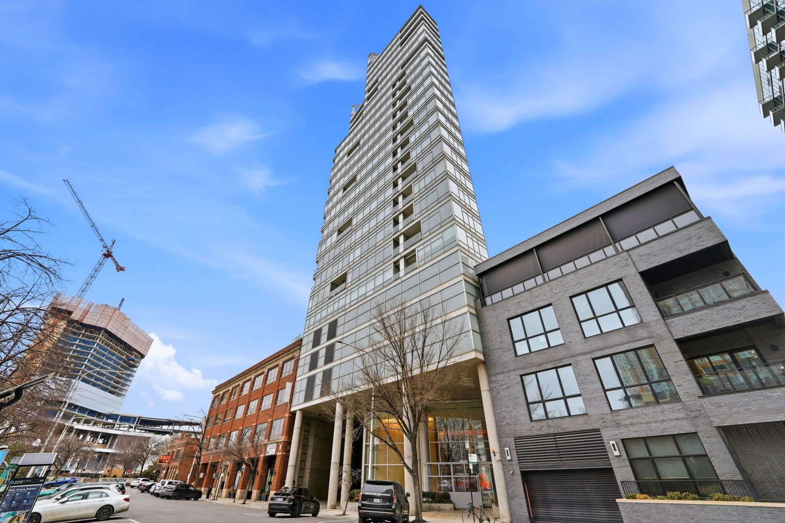 510 W Erie Street #1305, Chicago, IL 60654