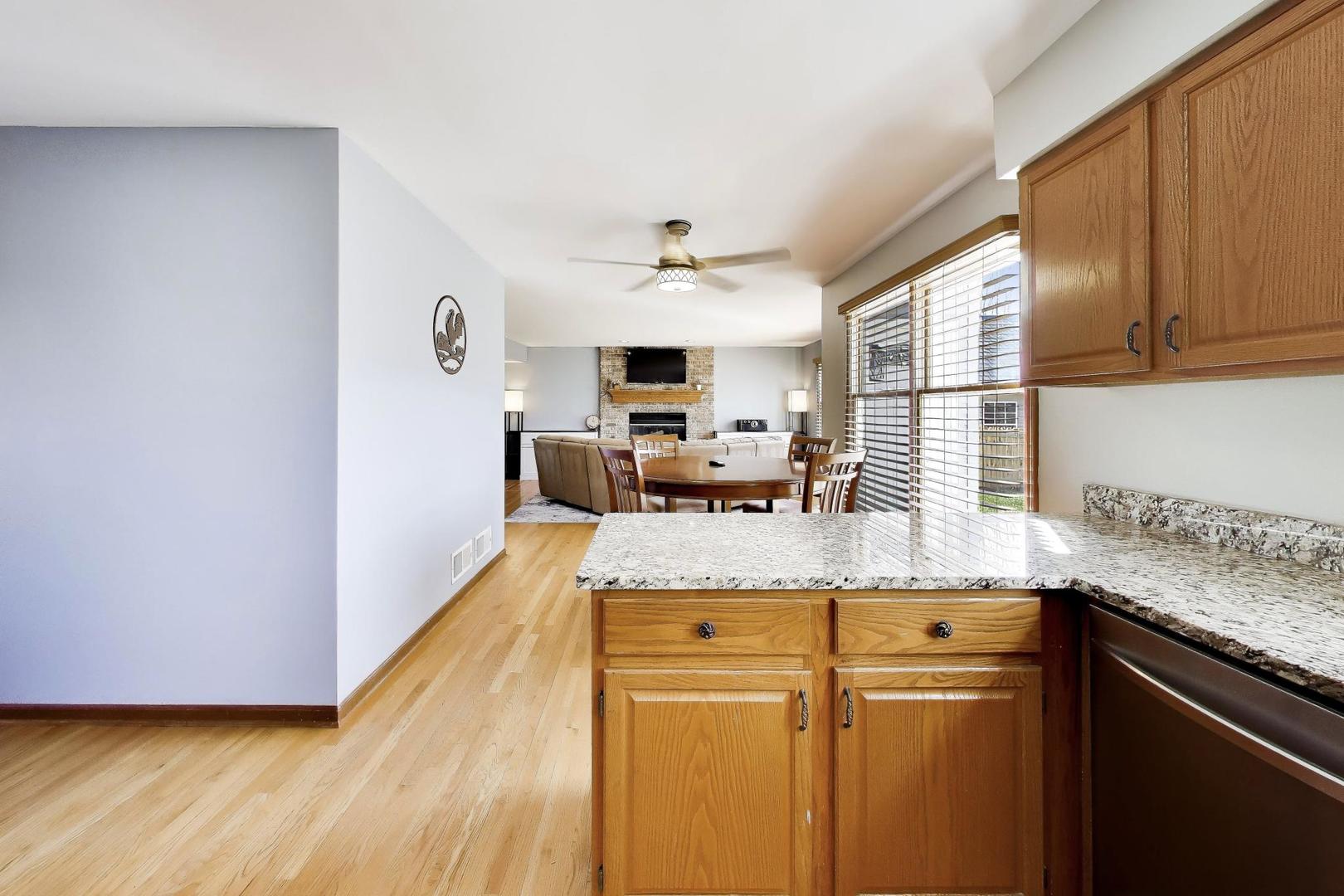 850 Tartans Drive, West Dundee, IL 60118