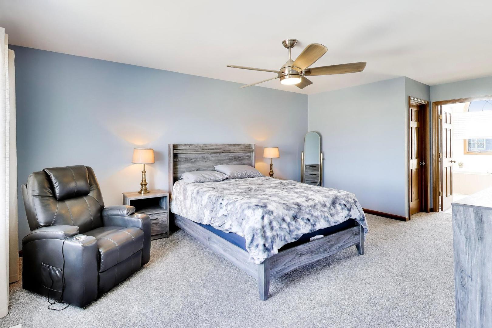 850 Tartans Drive, West Dundee, IL 60118